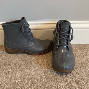 Sperry Waterproof Boots Size 6